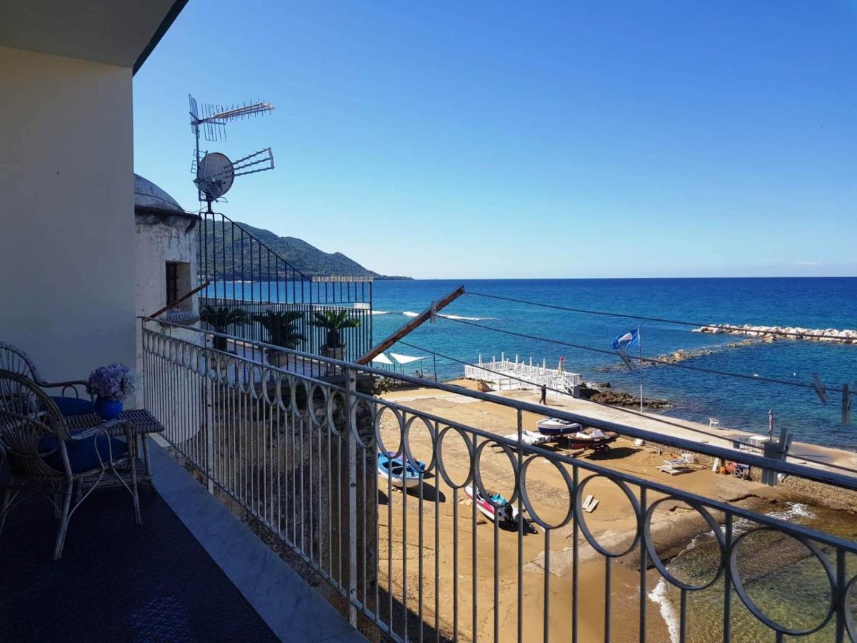 Casa Vacanze Porto Delle Gatte Santa Maria di Castellabate Eksteriør bilde